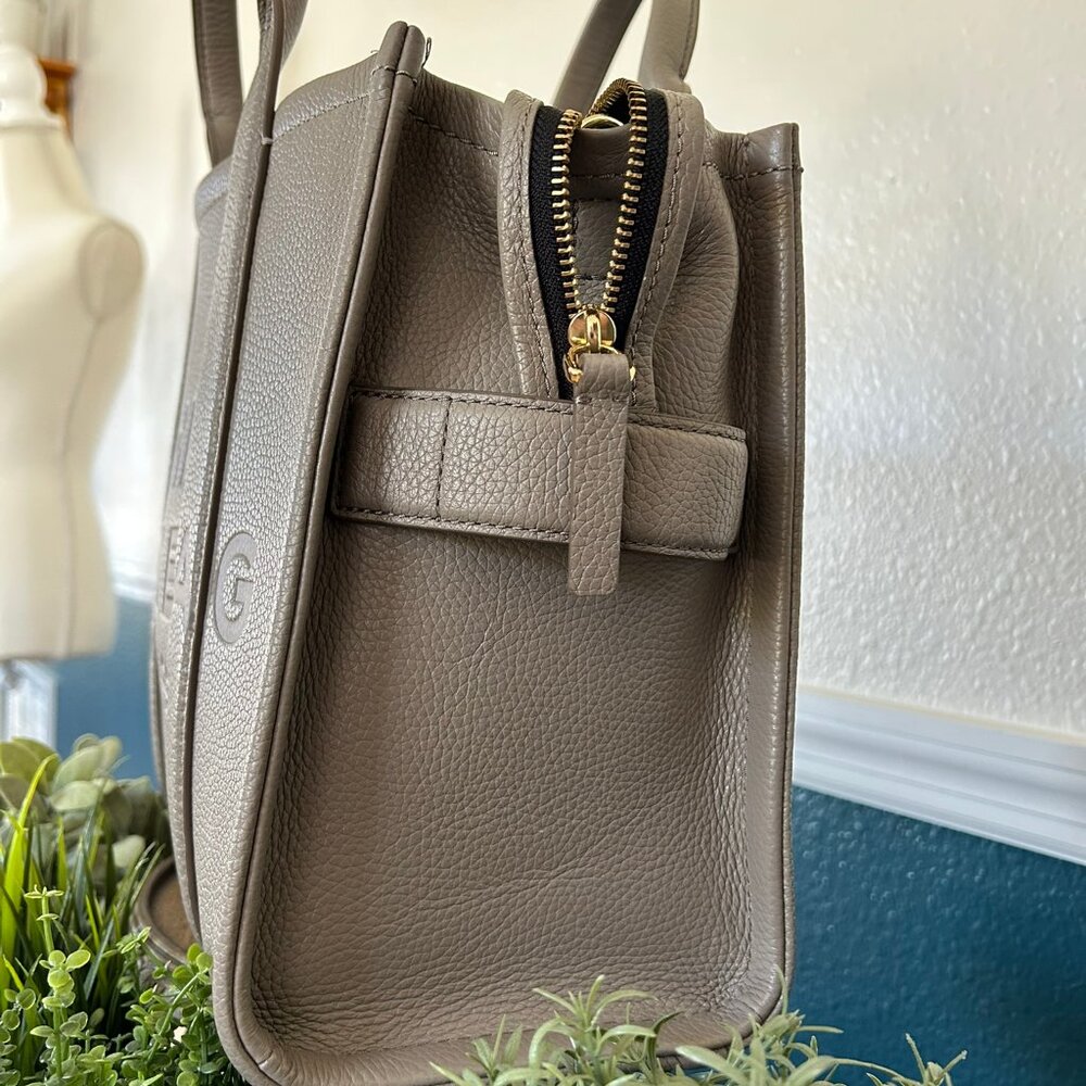 Marc Jacobs Leather Tote Medium - Cement - Picture 4 of 10